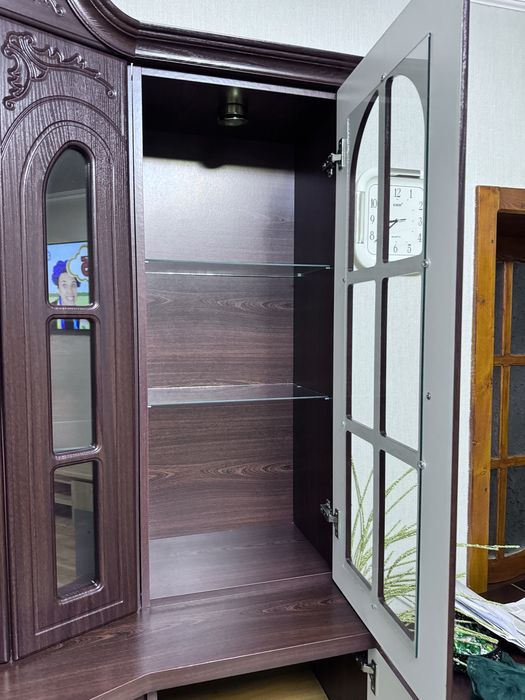 Продам стінку для вітальні