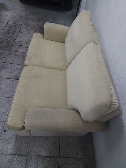 Sofá de 2 lugares