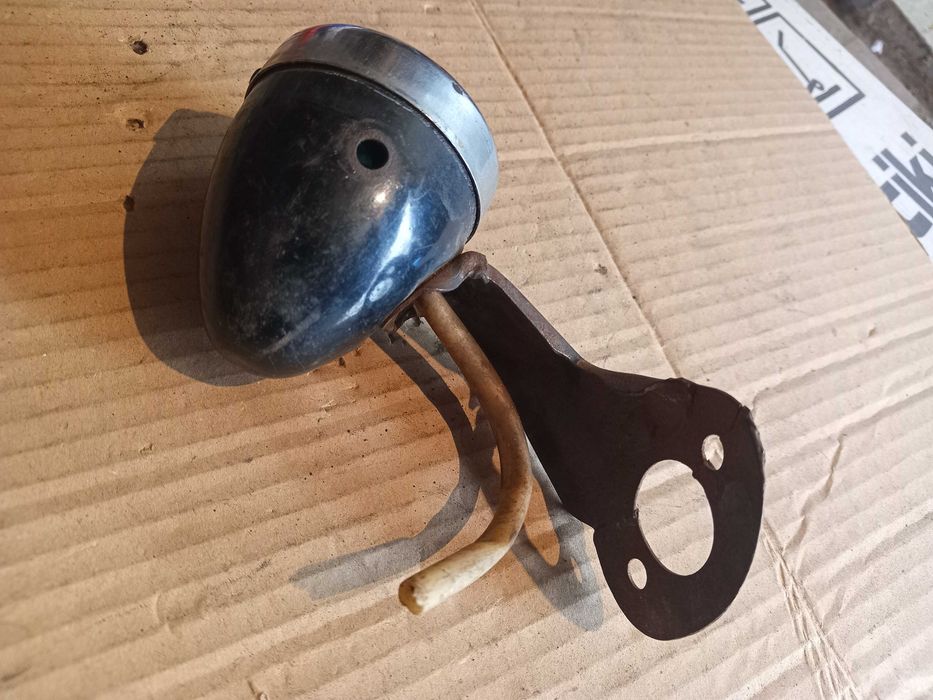 Cтеклышки подфарников ГАЗ-69, Газ-51, ЗиЛ-157. Шильдик Жигули.