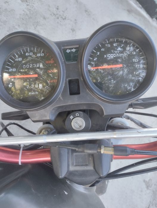 продам  Mustang mt125-8