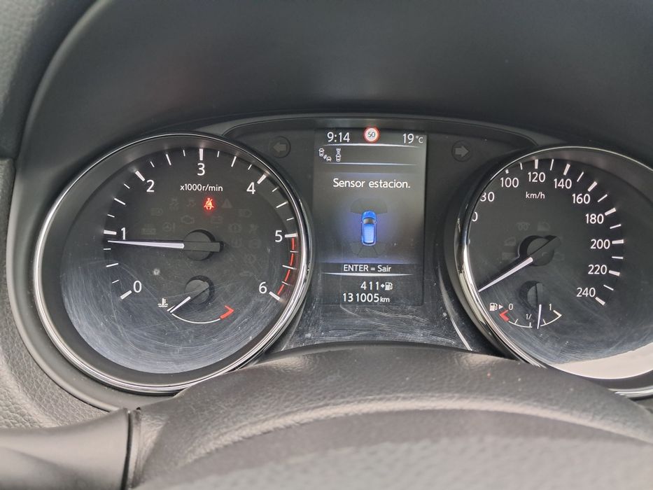 nissan qashqai 1.5dci full extras 

teto panorâmico
jantes especiais