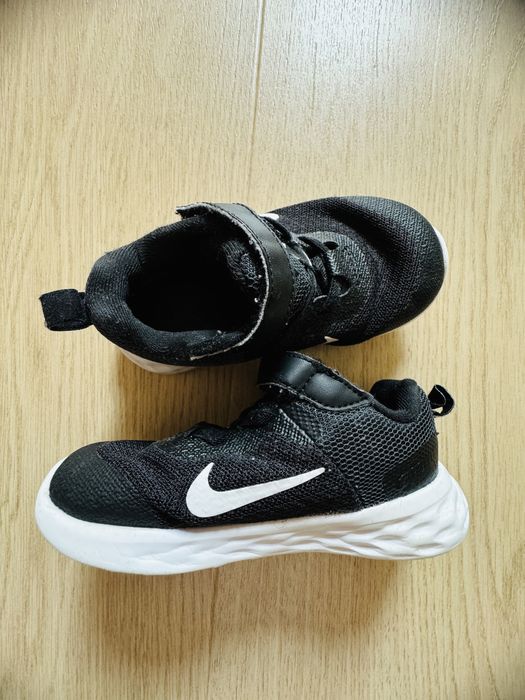 Buty nike dzieciece rozm 25 14cm