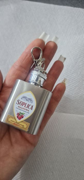 Kabel do ładowania i brelok