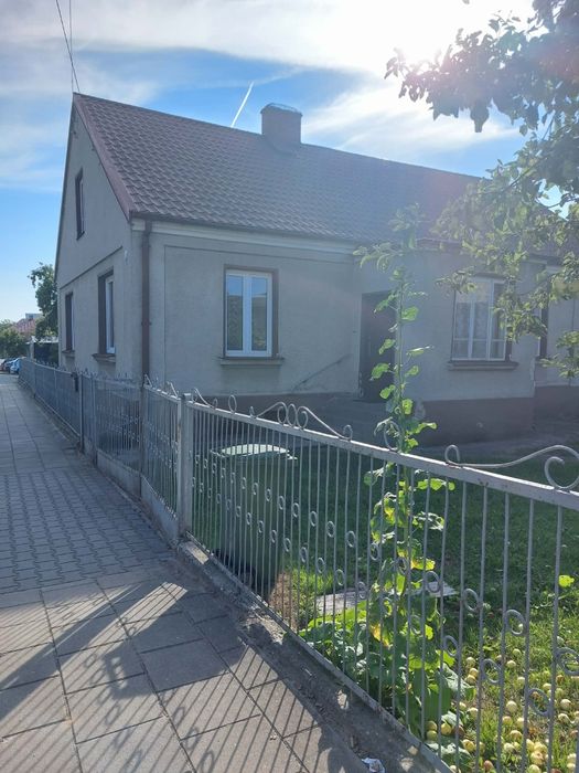 Sprzedam dom w centrum Moniek