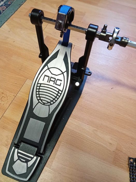 Duplo pedal NRG novo com Cardan Pearl Demon Drive e acessórios suplentes