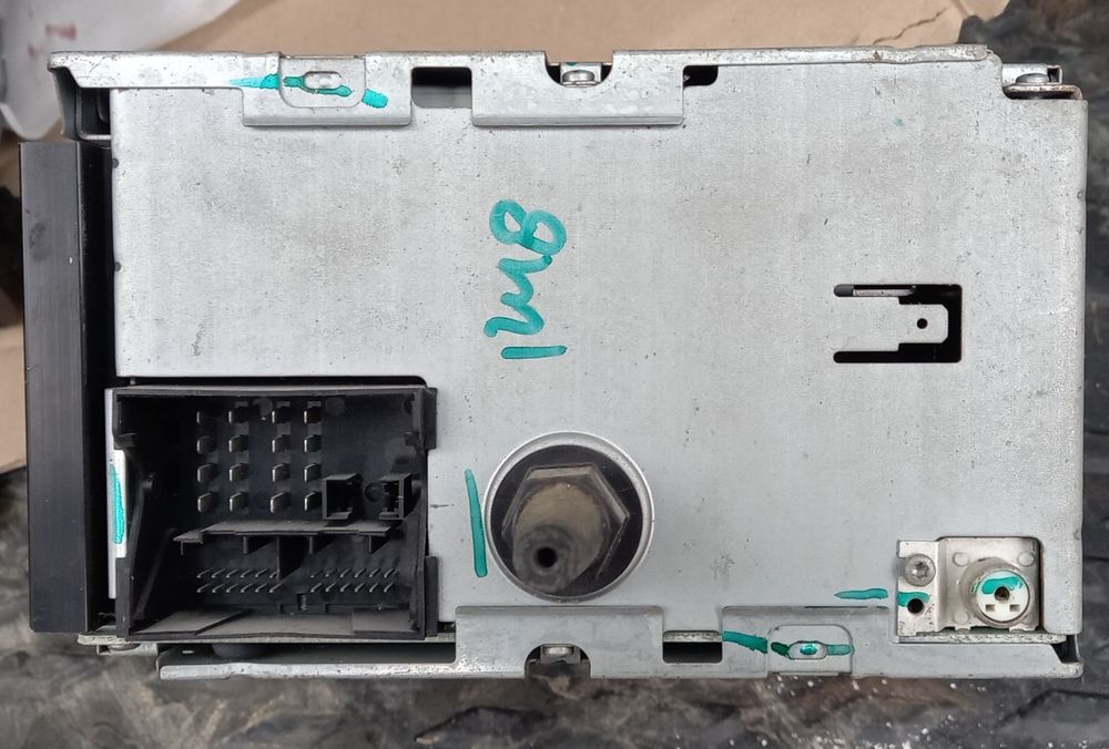 Автомобільна магнітола до Caddy, Ford  транзит оригігал б/в