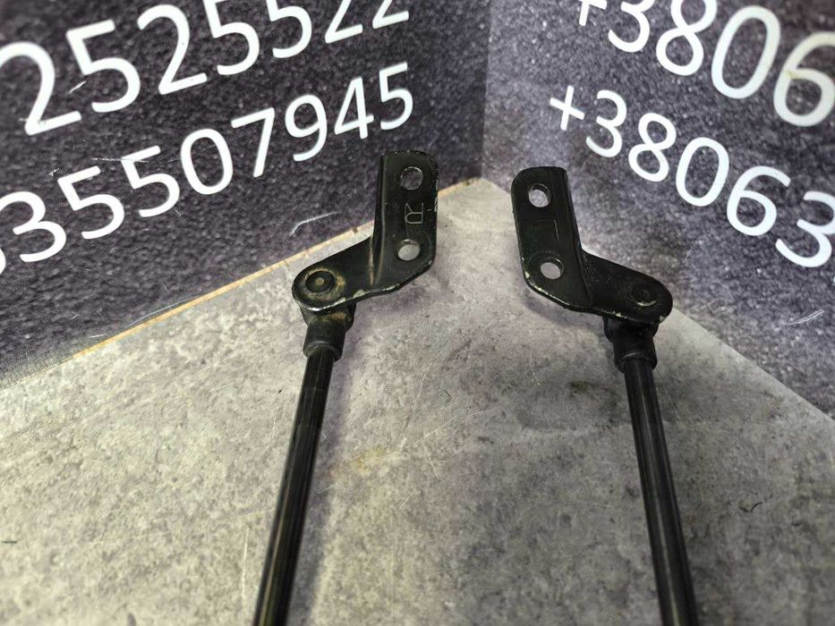 Амортизатор багажника пара Nissan J10 90450JD01B