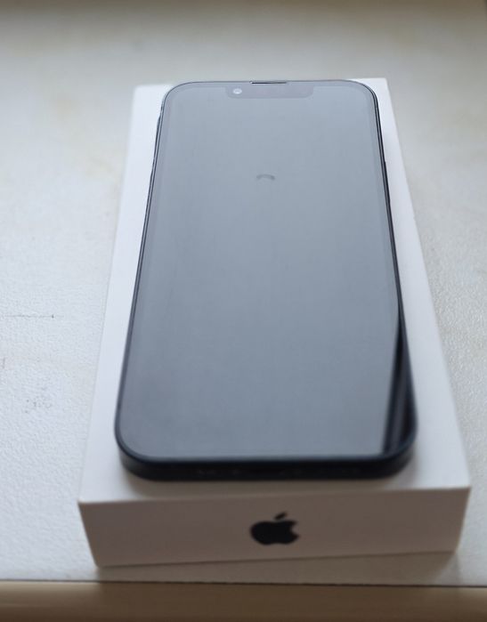 Sprzedam  iphone  13 mini stan idealny