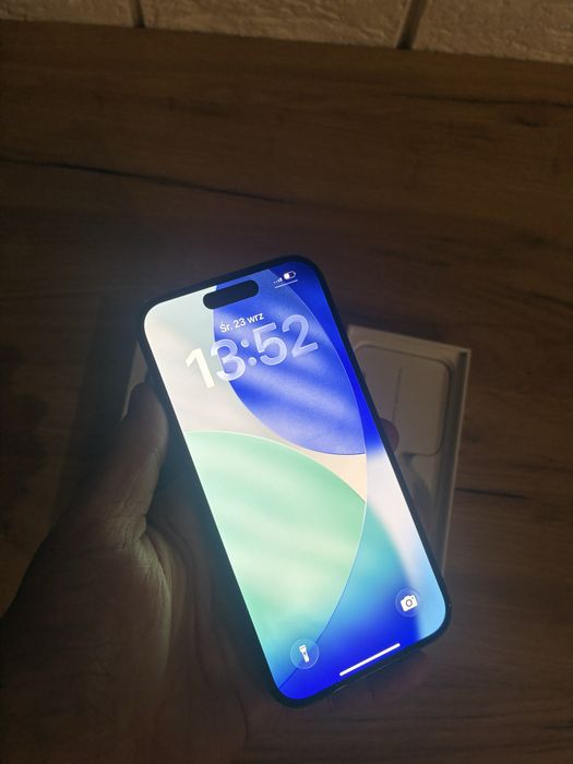 Iphone 15 pro 256 gb 100% kondycji