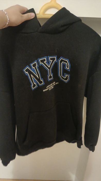 Czarna bluza nyc