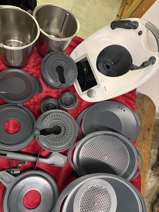 Bimby Tm6 (Semi Nova) + Copo extra Bimby (Opcional)