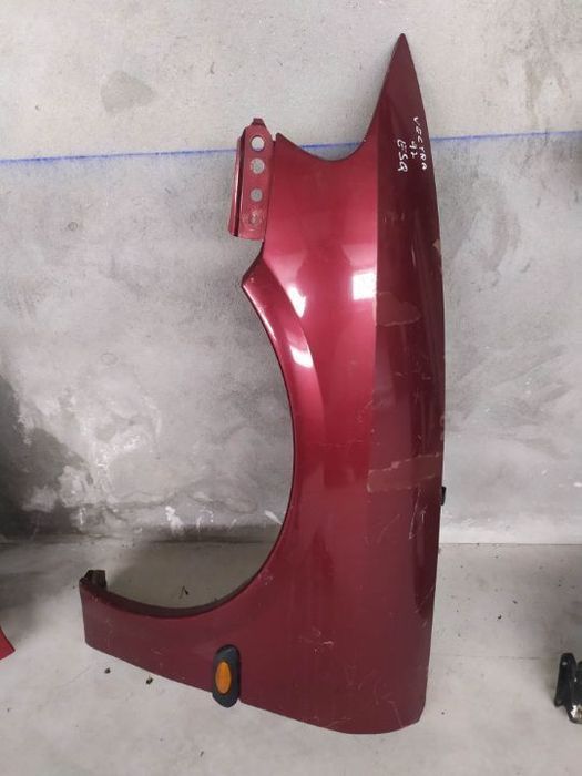 GUARDA LAMAS OPEL VECTRA B - ESQUERDO / DIREITO