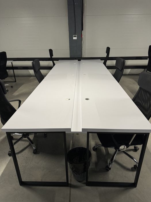 Офисные столы б/у в большем количестве (кресло,стул,шкаф)