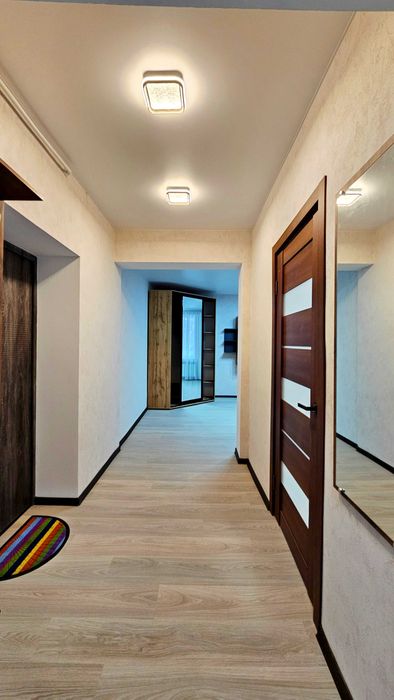 Продам 2х комнатную квартиру в Центре с Ремонтом