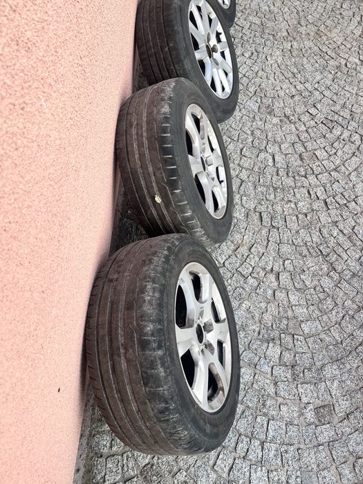 Koła felgi i opony audi a4 r16 letnie