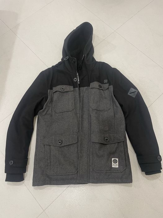 Куртка в ідеальному стані