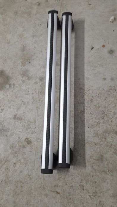 Bagażnik dachowy z relingami thule