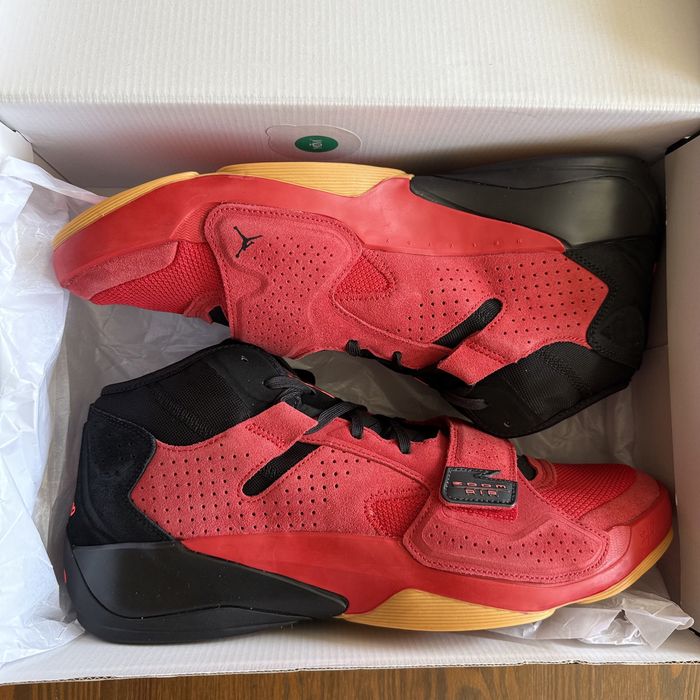 Нові Баскетбольні Кросівки Jordan Zion 2 (Розмір 40.5)  DO9073-600