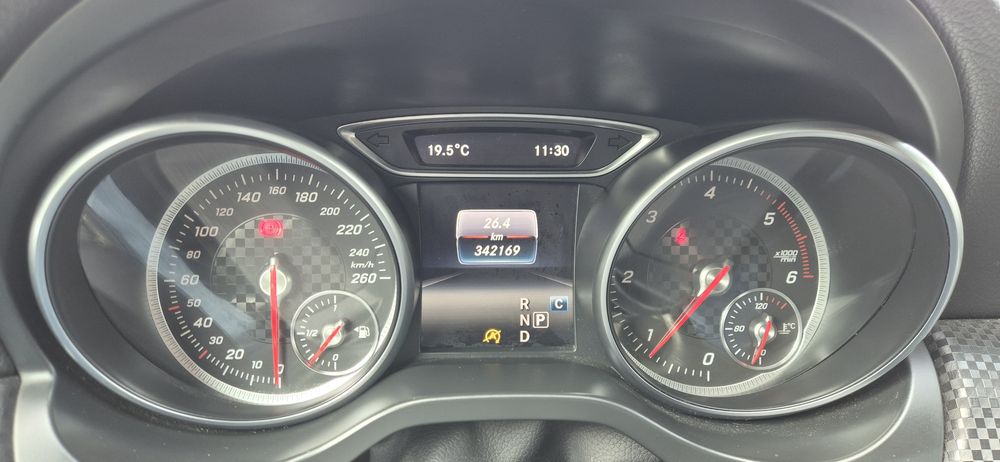 Mercedes A180CDi Urban AUTOMÁTICO NACIONAL de 2017