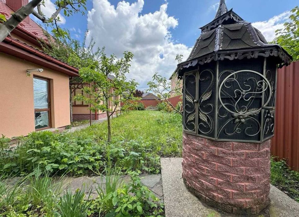 Продається шикарний будинок біля Івано-Франківська!