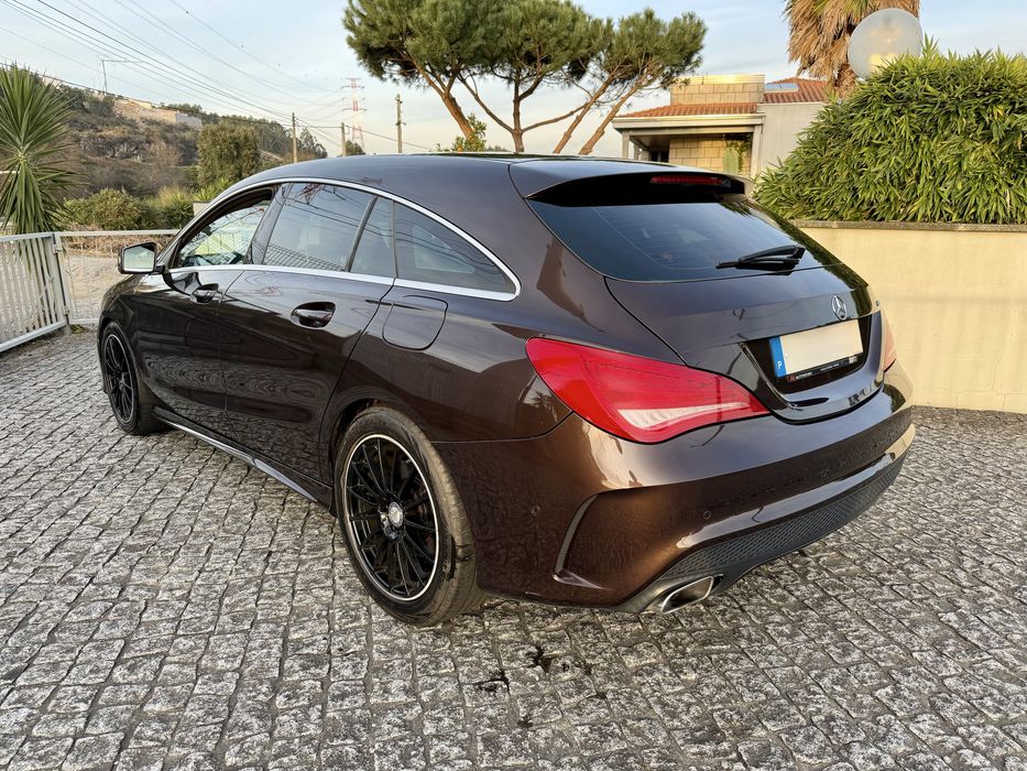 Mercedes-Benz CLA 200 AMG (Manual)