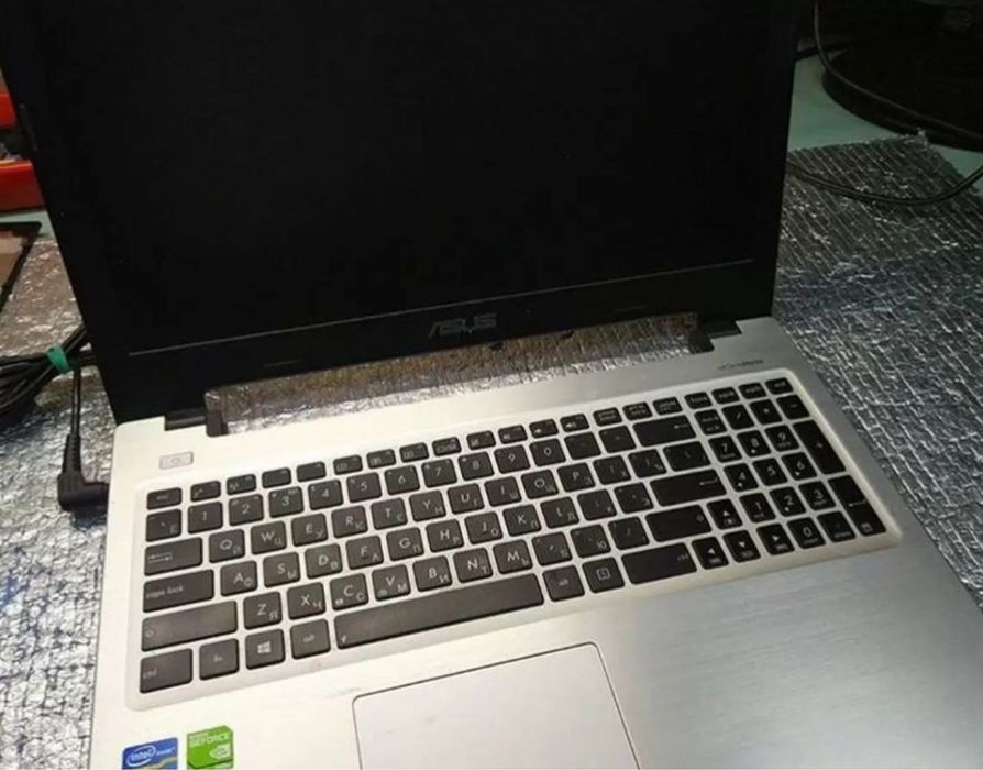 Компютерний приватний майстер Ремонт компютерів та ноутбуків