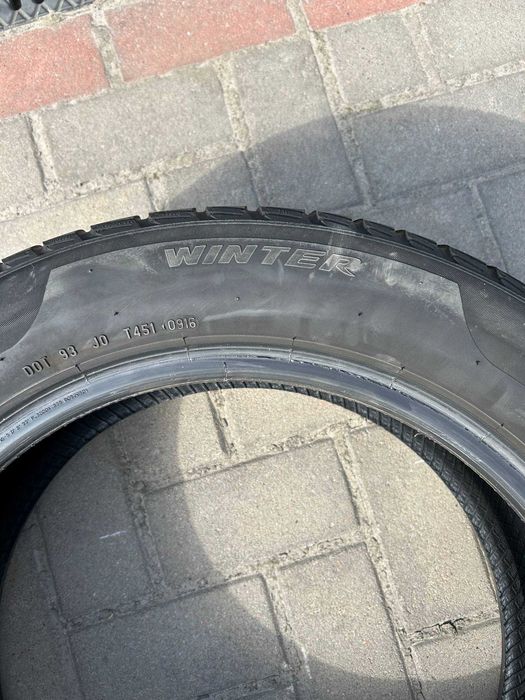 Шини 215/55 R17 94H Pirelli Rotation Winter Sottozero3