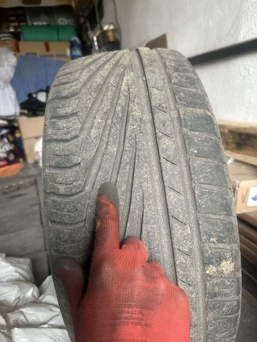 Uniroyal lato 235/45/18 /DRIFT