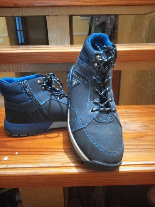 Кросівки розмір 39