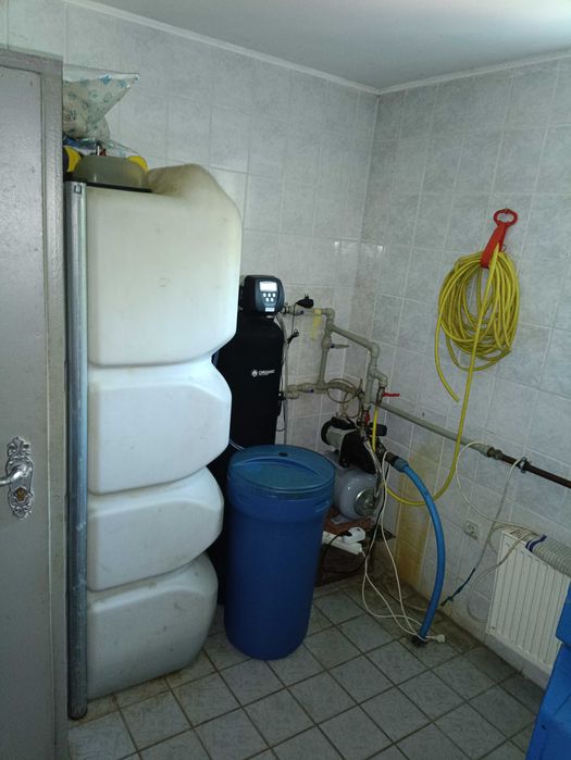 продаж будинку Українка