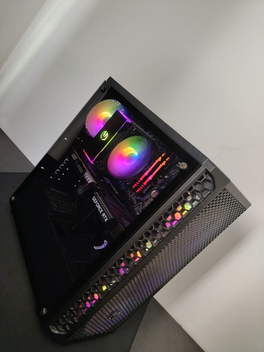 obudowa komputerowa gamingowa pc rgb glass mesh