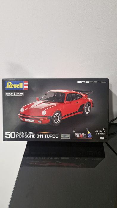 Revell Porsche 911 Turbo (edição 50 anos)