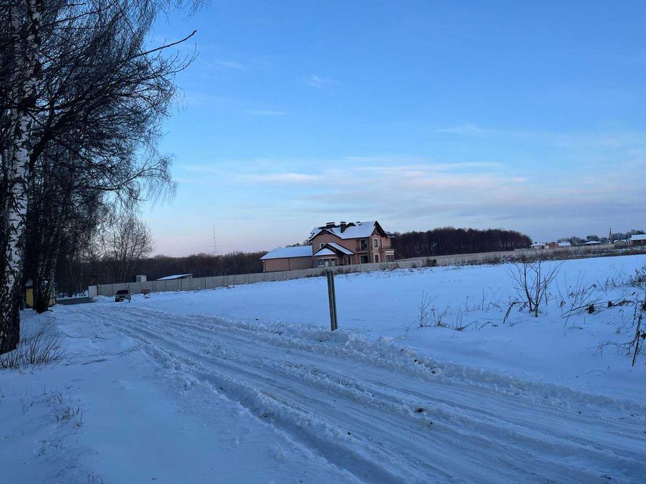 (3) Продам земельну ділянку в Березина 8686