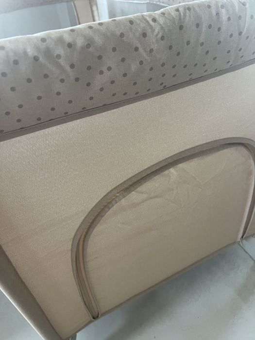 Łóżeczko turystyczne bezowe nowe