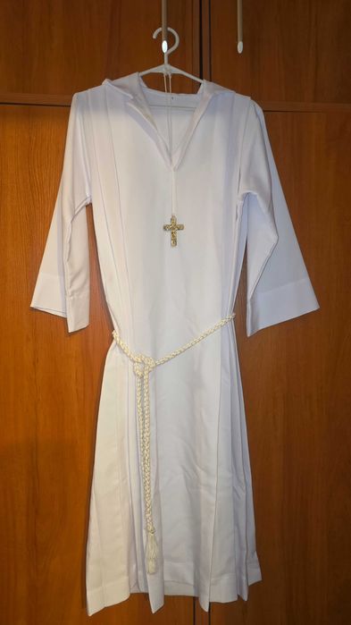 Garnitur chłopięcy 5-częsciowy + alba komunijna 145 cm