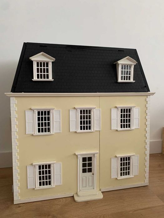 Casa de bonecas vitoriana - coleção correio da manhã