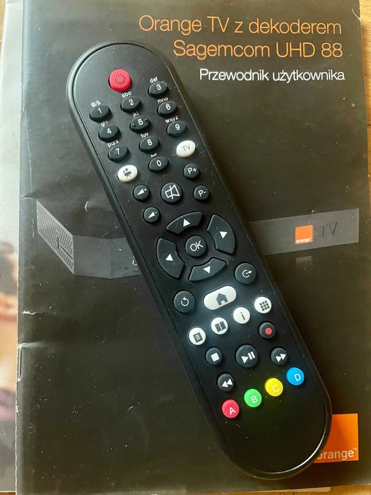 Antena satelitarna nowa z dekoderem i pilotem