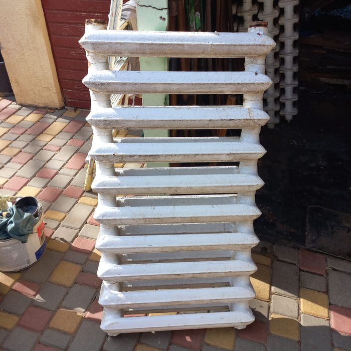 Продам чугунные батареи