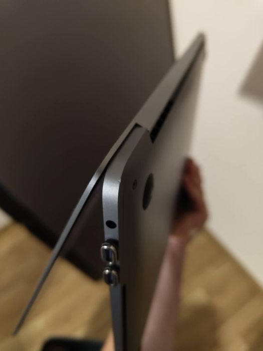 Apple MacBook Pro 13 Touch Bar 16/512 GB + Parallels + Window 11 Pro