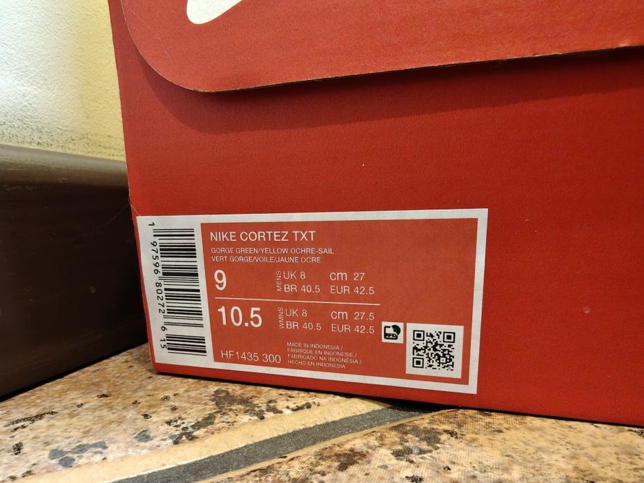 Nike Cortez TXT Gorge Green/Yellow Ochre-Sail | 42,5 | 27 cm
