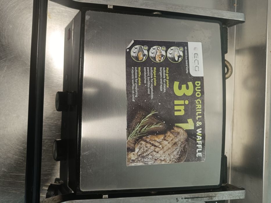 Гриль ECG KG 2033 Duo Grill & Waffle