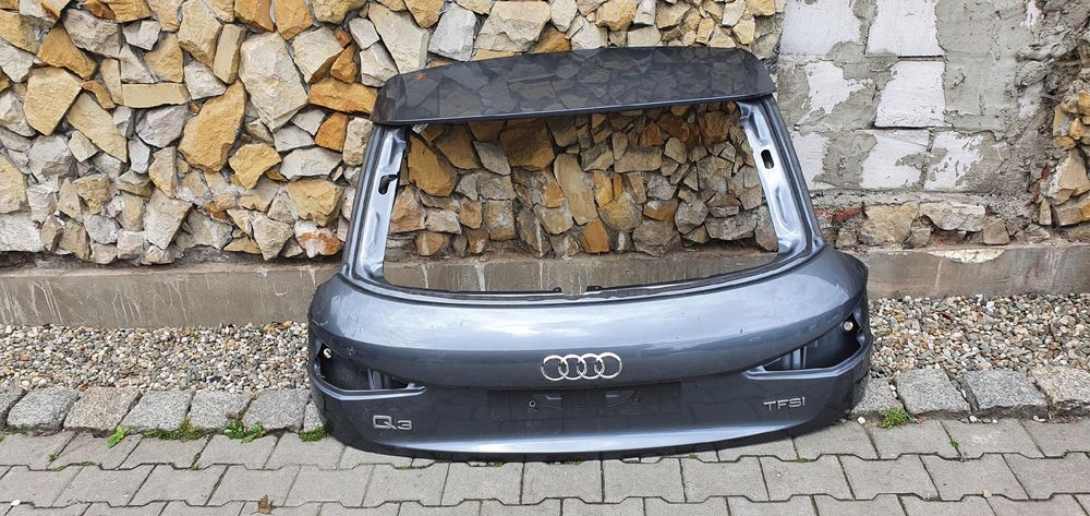 Audi q3 8u klapa tył tylna