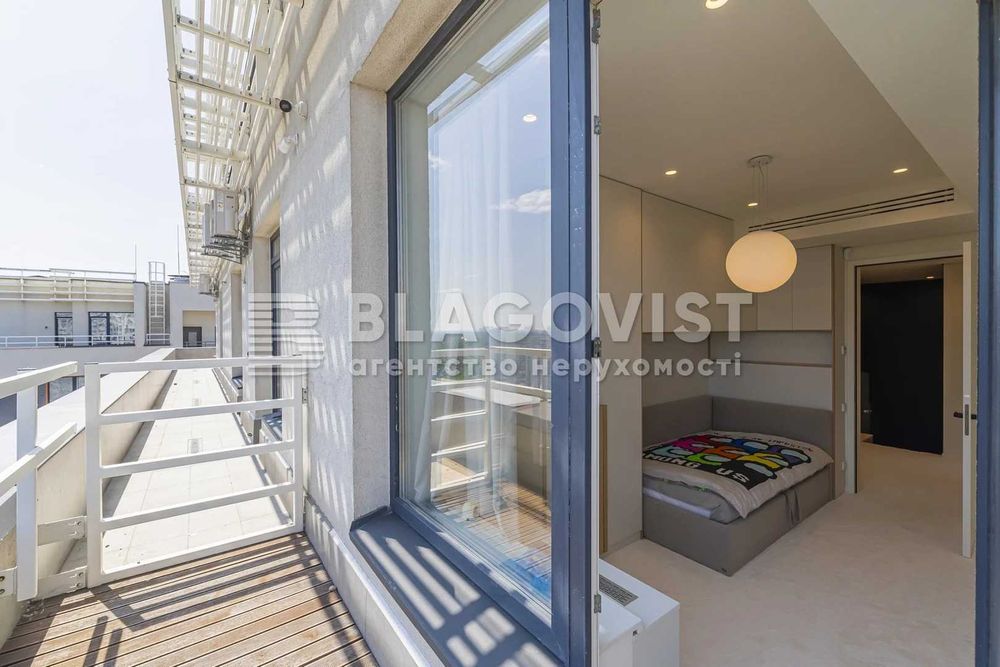 Продаж 2-рівневої квартири 156 м.кв. ЖК Seven, Дніпровська набережна