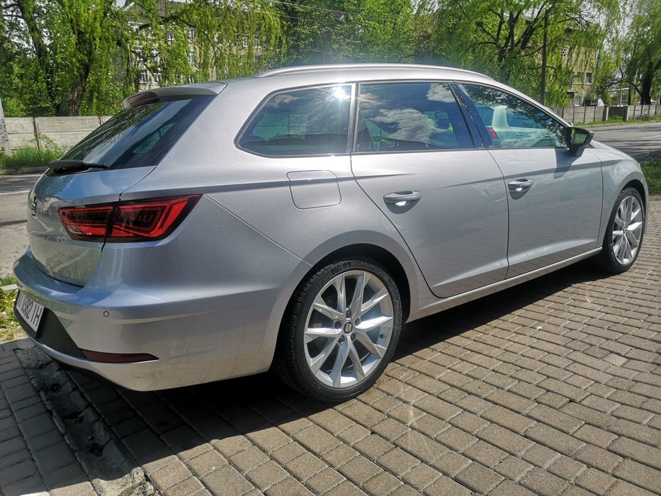 SEAT Leon 2017   FR 1.4 TSI  150 кс  автомат  малий пробіг 68500