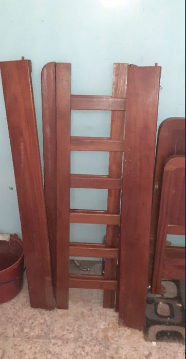 Cama de grades para criança. Anos 40.