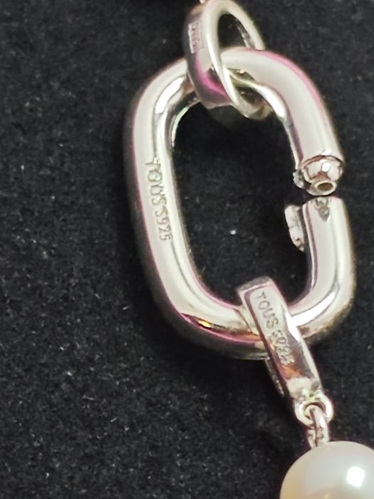 Bransoletka z pereł z misiem z obręczą hołd srebro 925