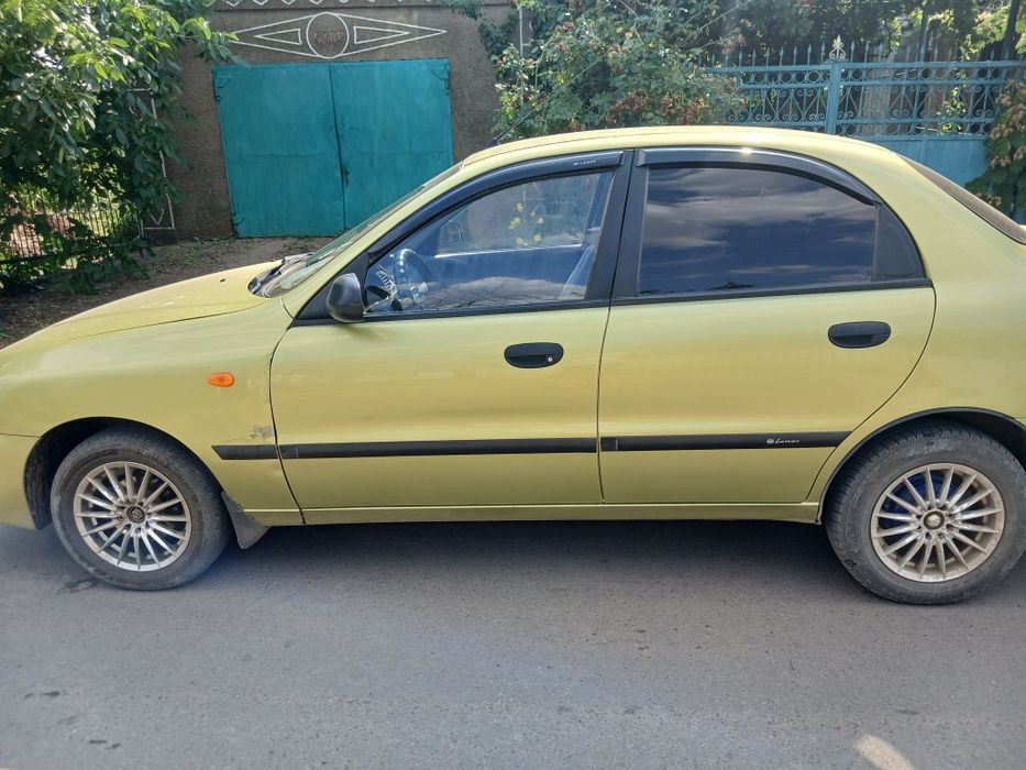 Daewoo Lanos желтый цвет