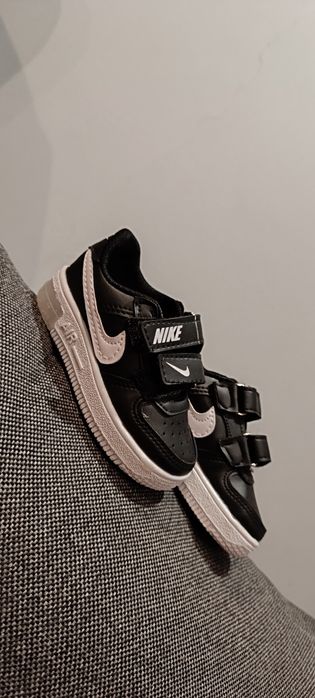 Adidasy buty jesienne adidasy dziecięce rozmiar 22 długość wkładki 13,