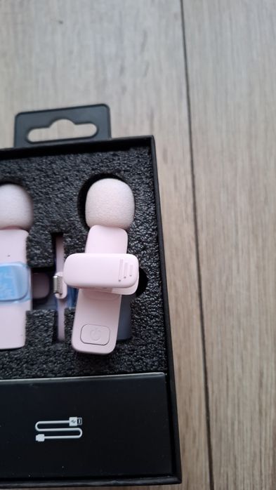 Mikrofon krawatowy bezprzewodowy na Lightning 2 sztuki długie włosieie