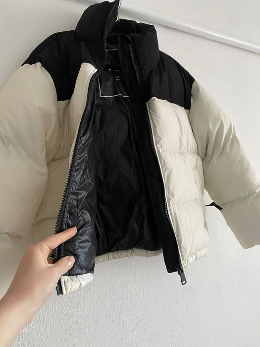 Демісезонна куртка, р.М